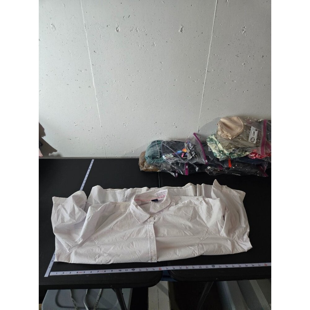 Basic Editions Womens White Button Front Long Sle… - image 8